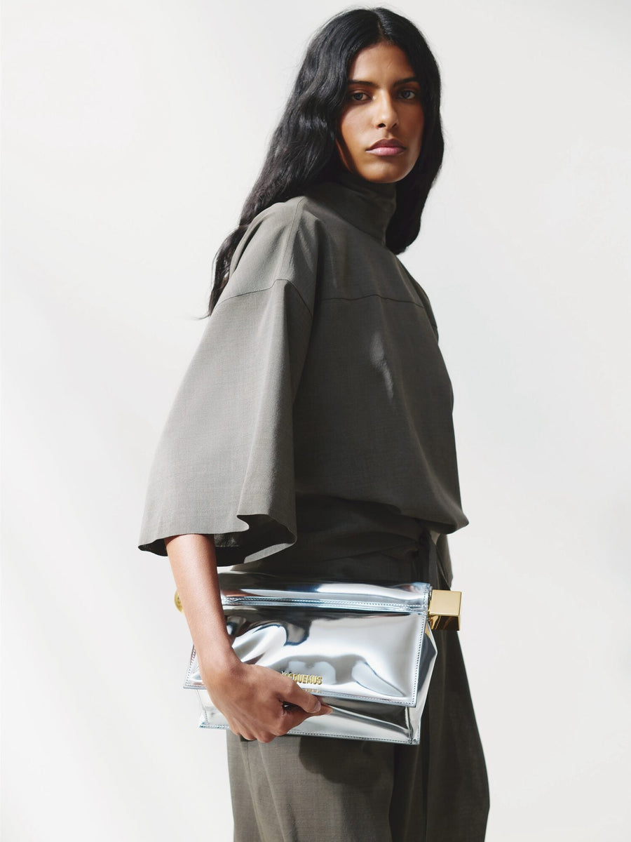 The Rond Carré clutch