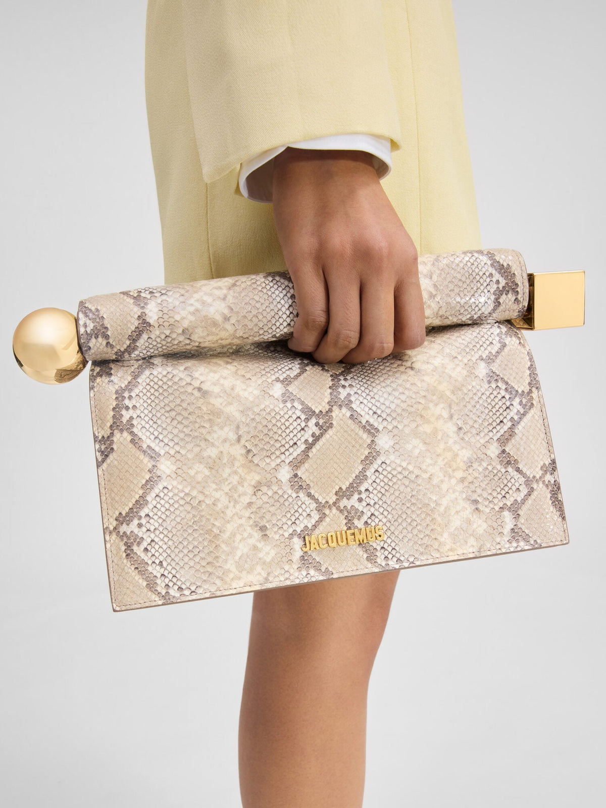 The Rond Carré clutch