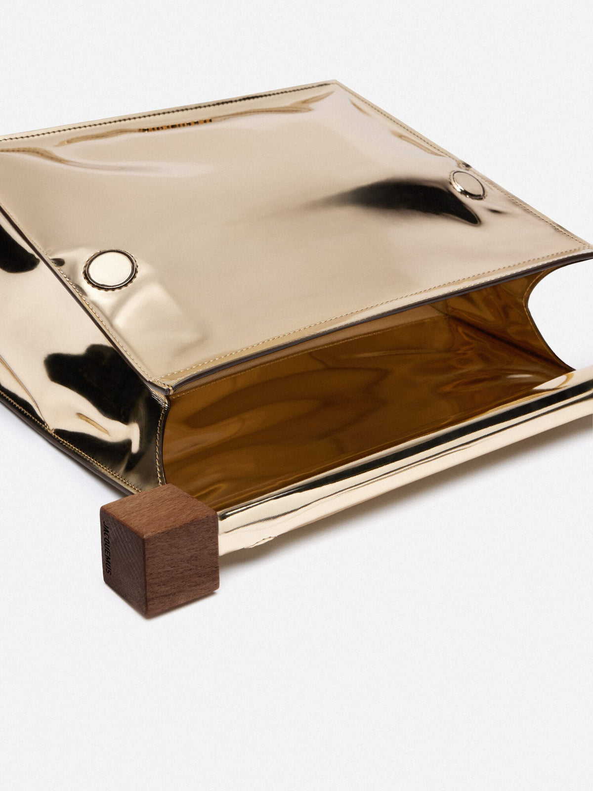 The Rond Carré clutch