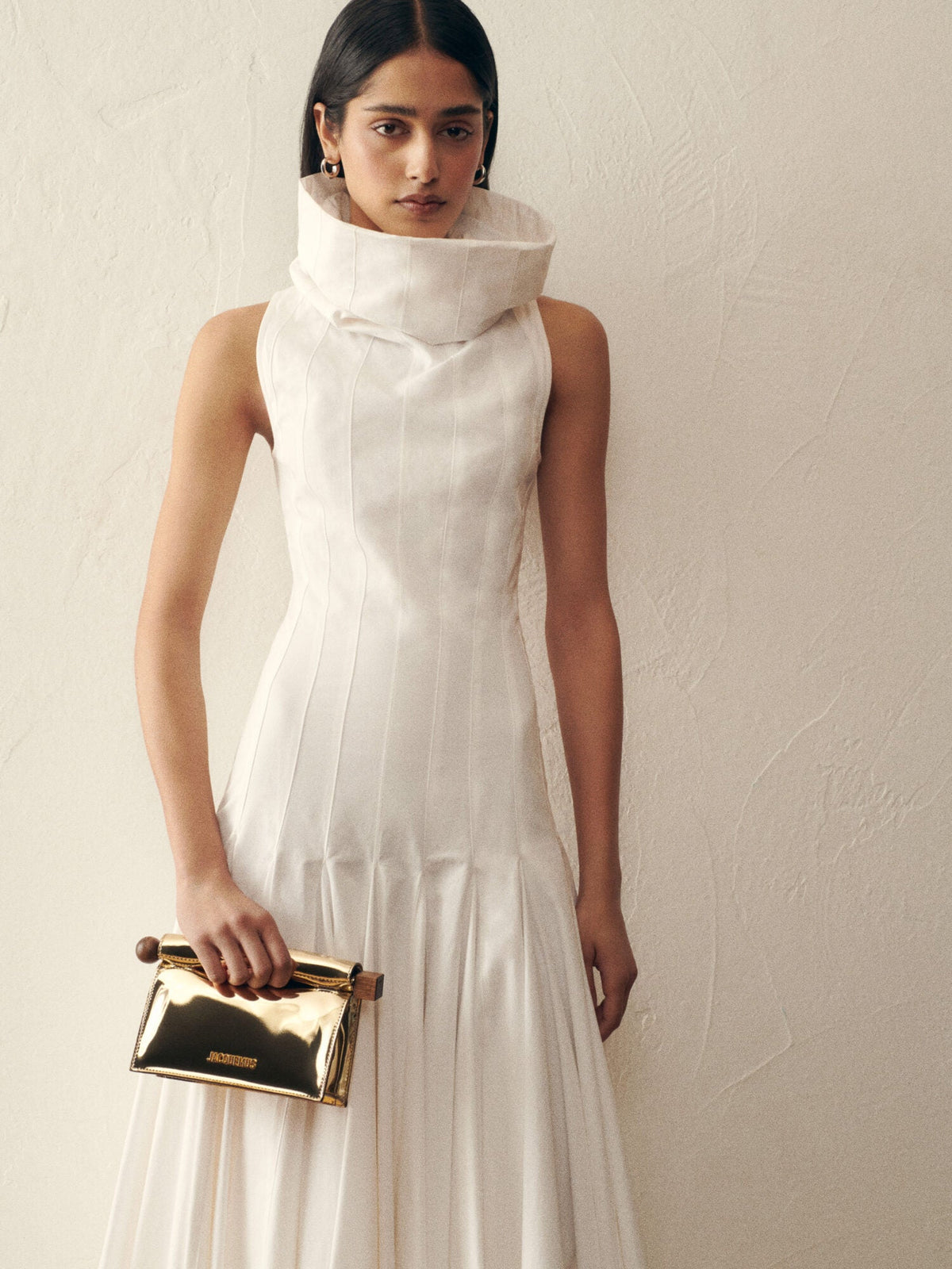 The small Rond Carré clutch