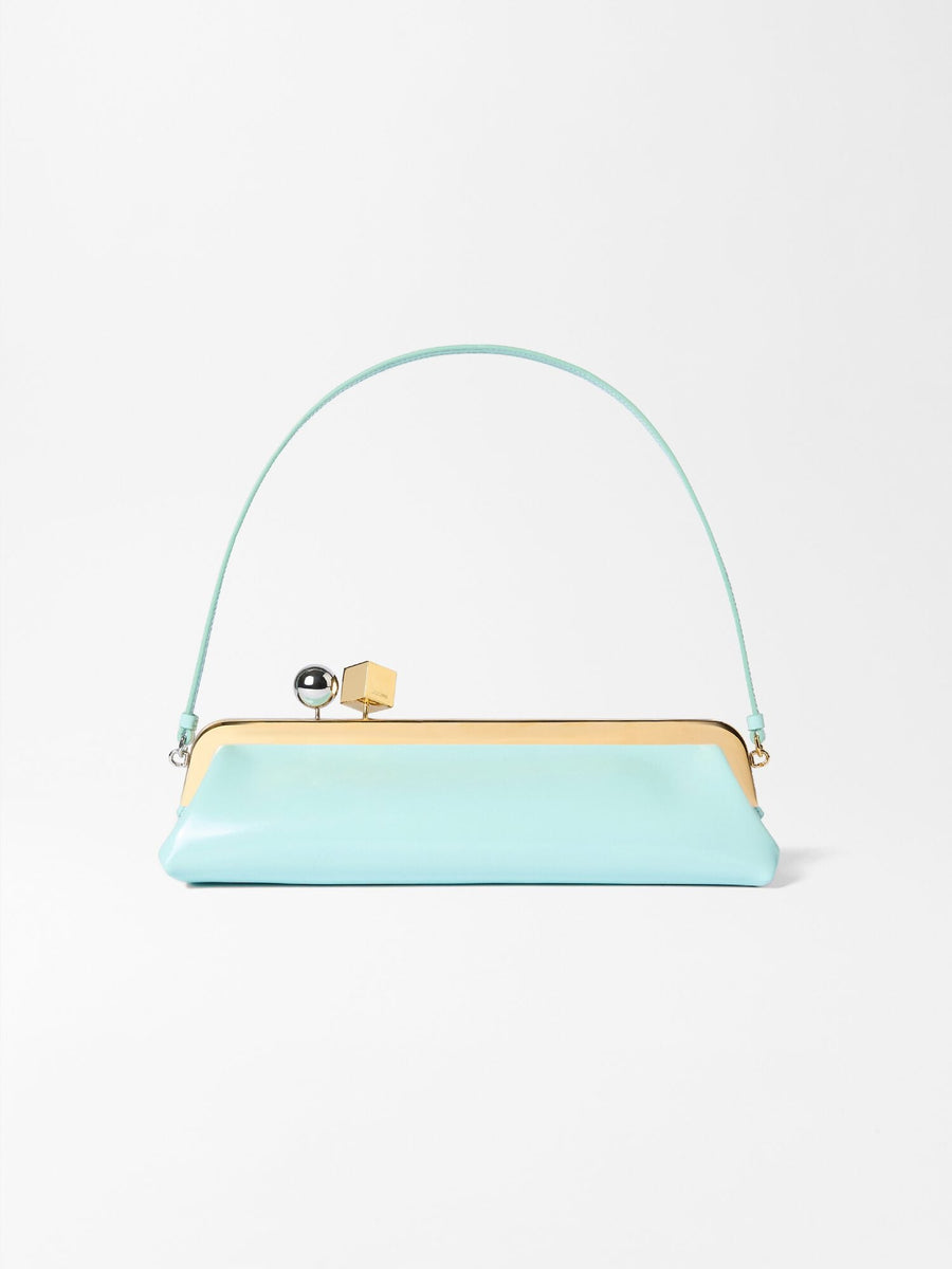 The Salon clutch
