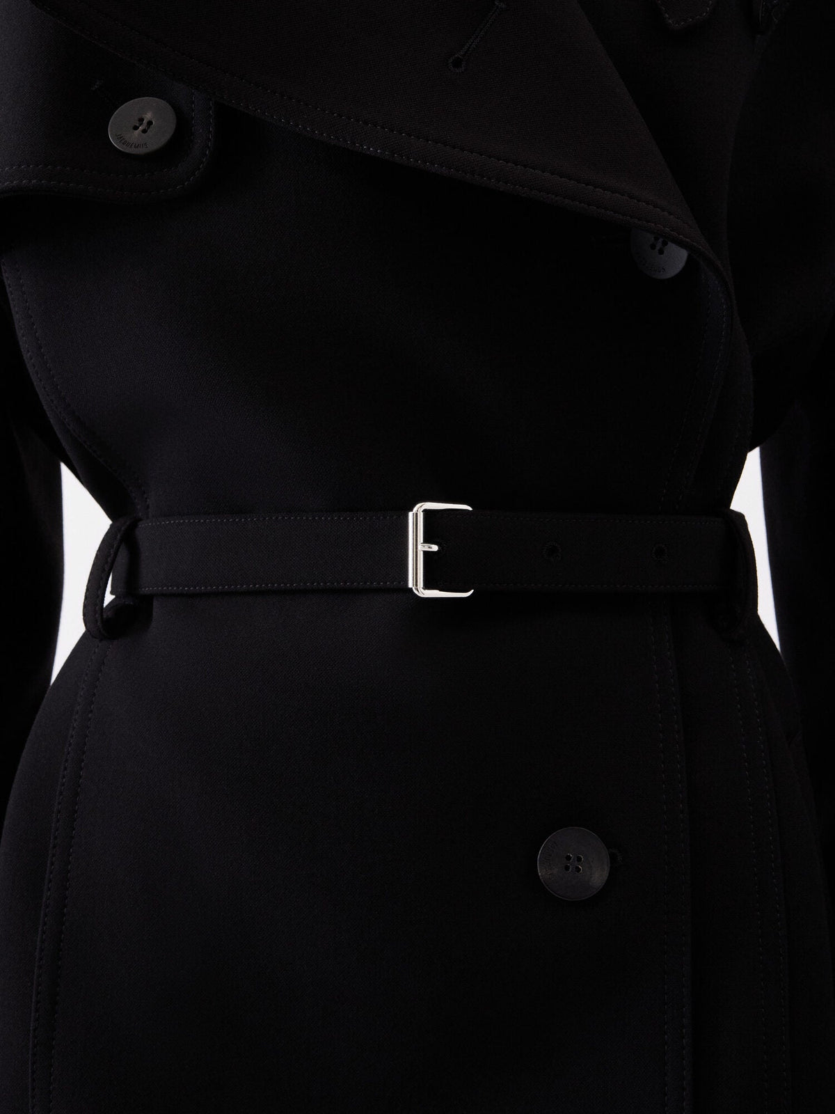 The short Ovalo trench coat