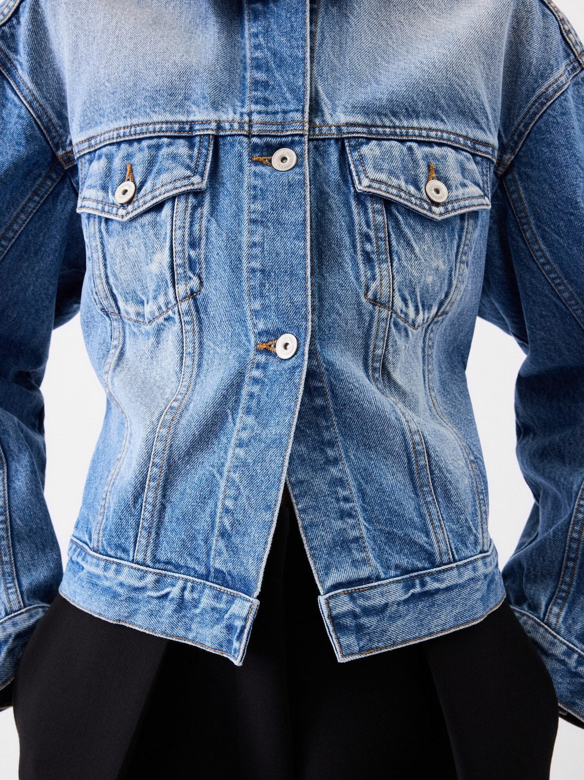 The denim de-Nîmes jacket