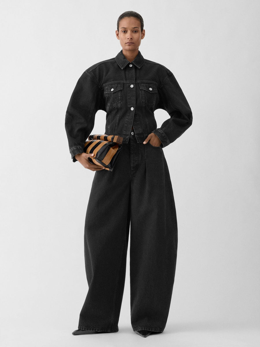 The denim de-Nîmes jacket