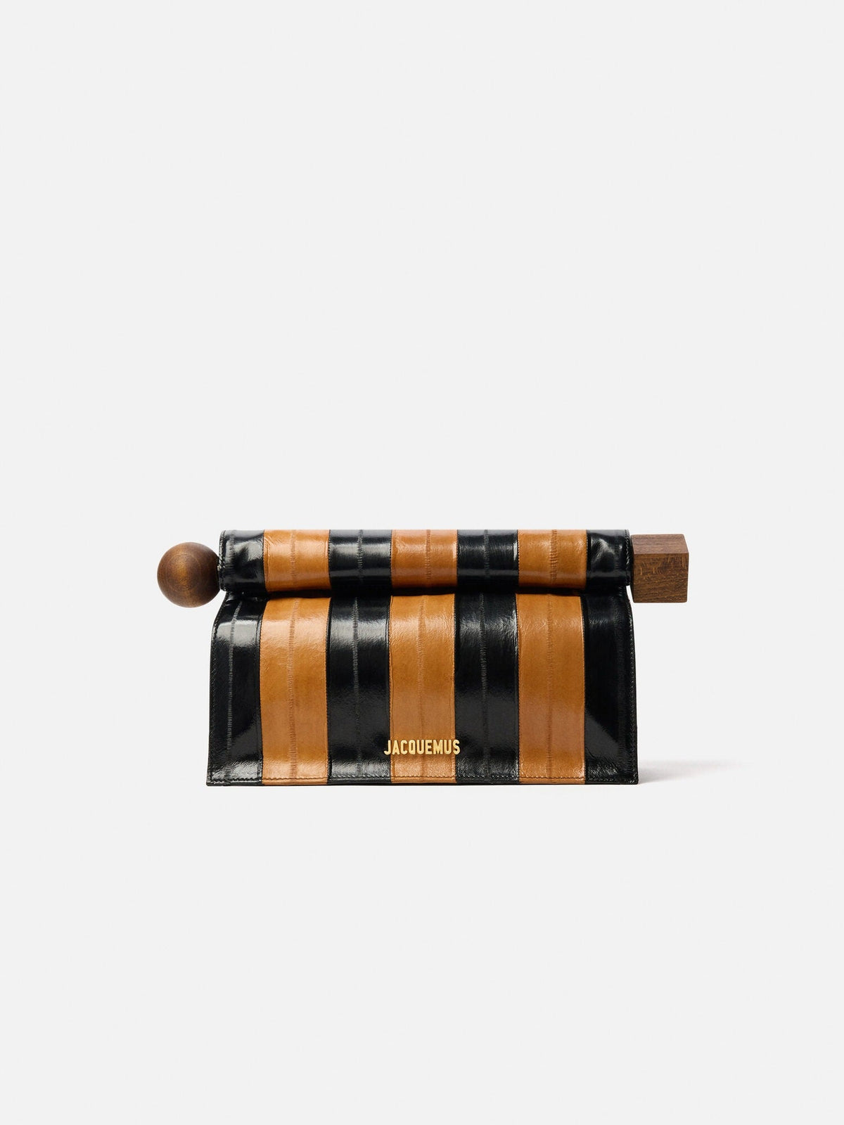 The Rond Carré clutch