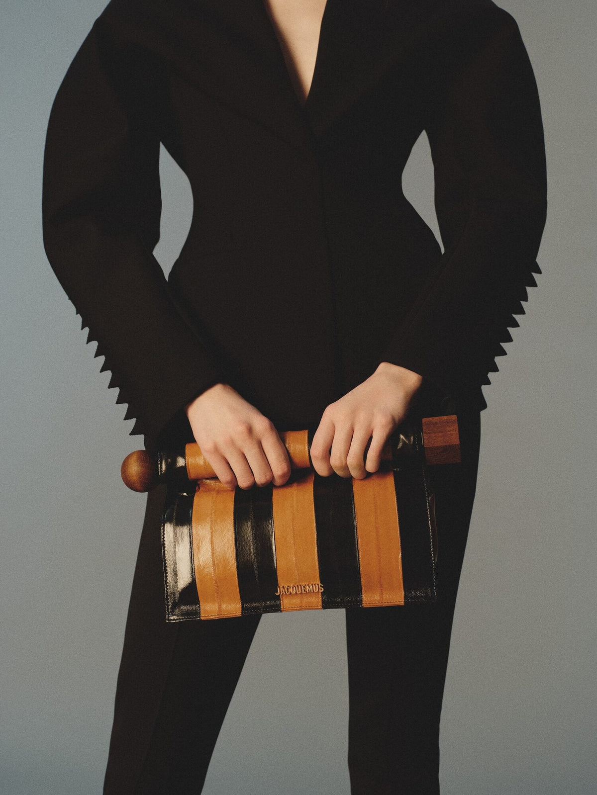 The Rond Carré clutch