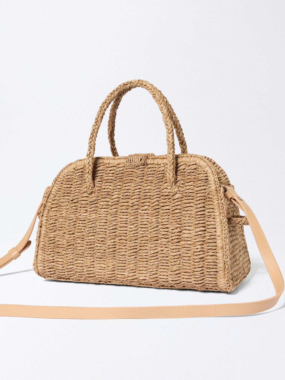 The small raffia Turismo