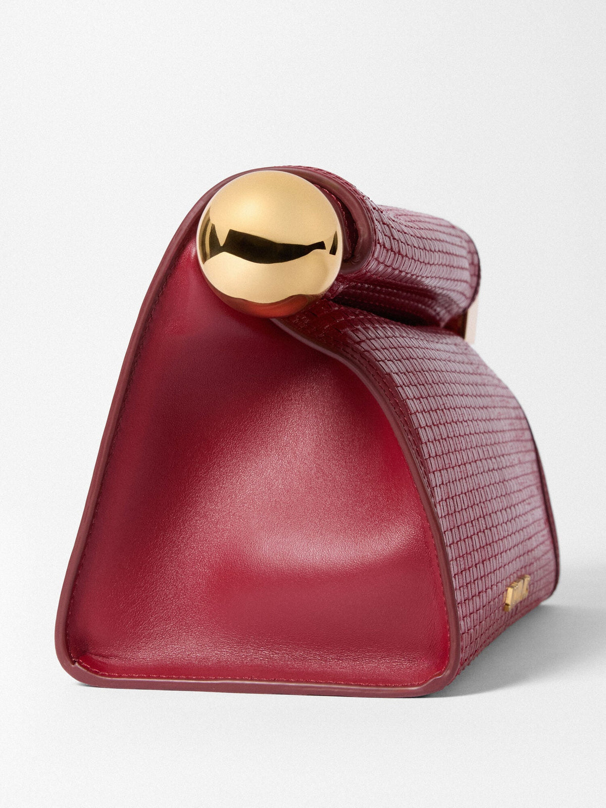 The Rond Carré clutch
