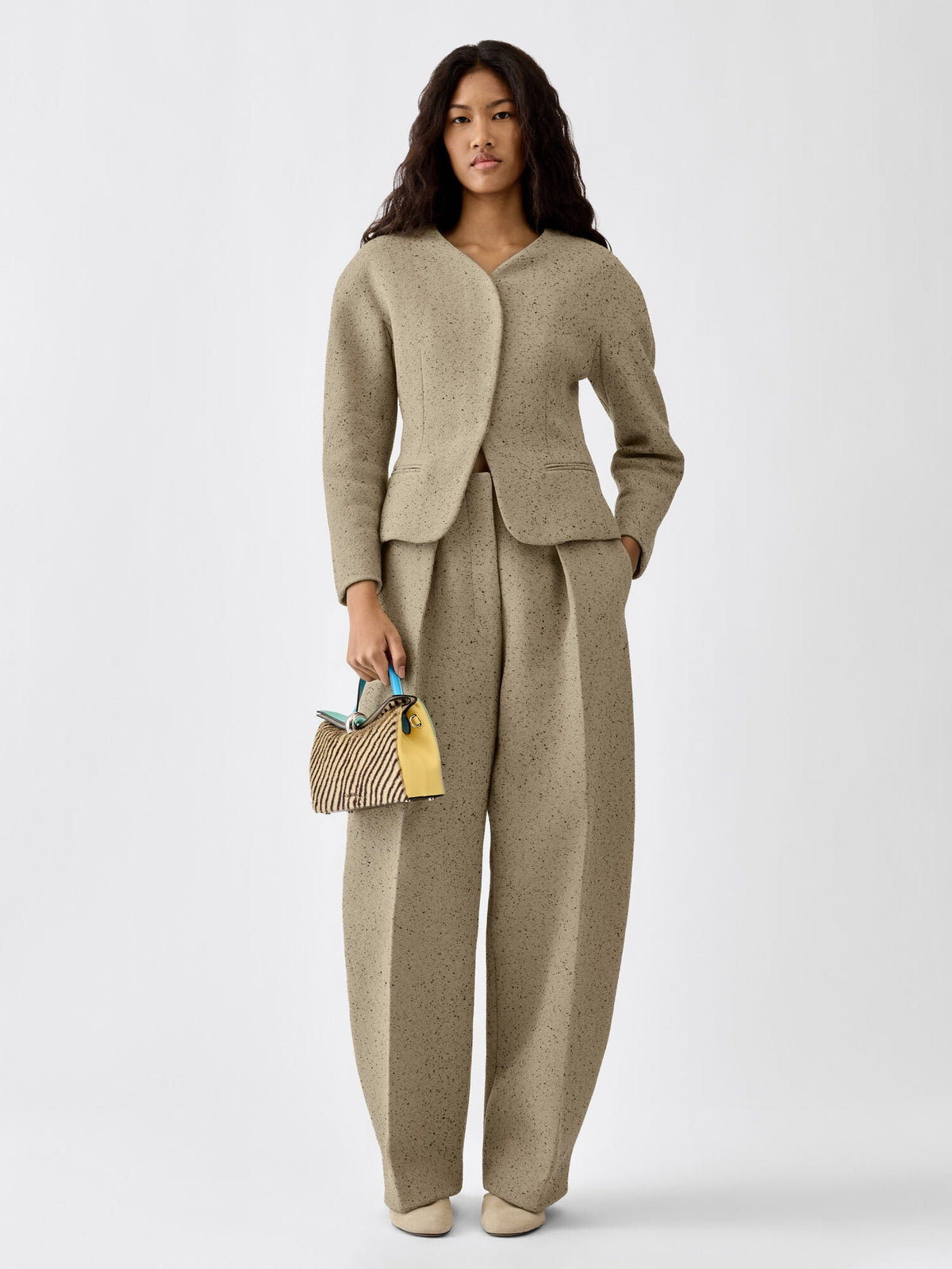 The mini Ovalo jacket