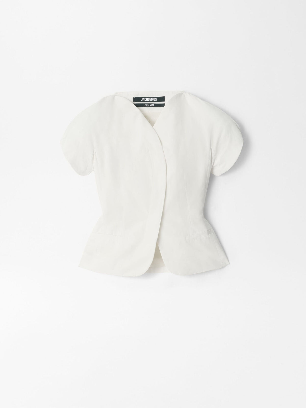 The Ovalo short-sleeve jacket