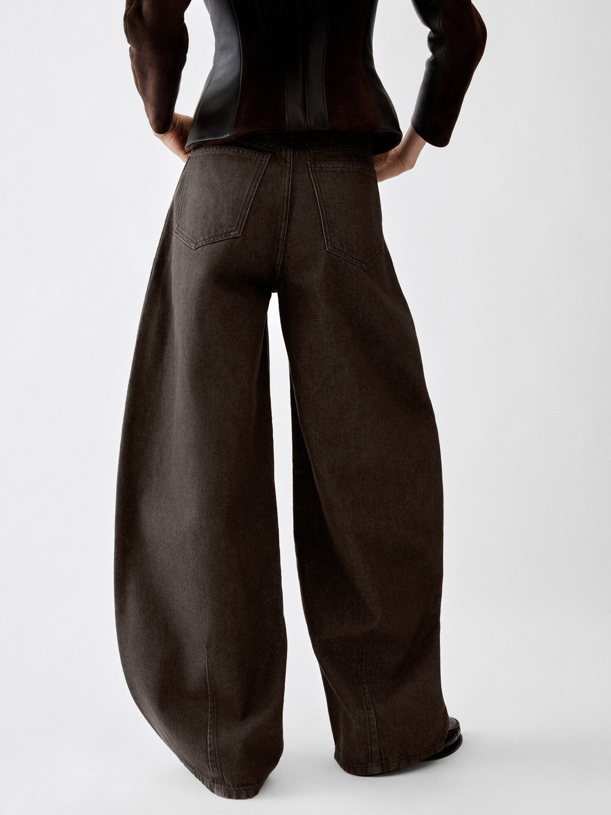 The de-Nîmes Ovalo denim pants