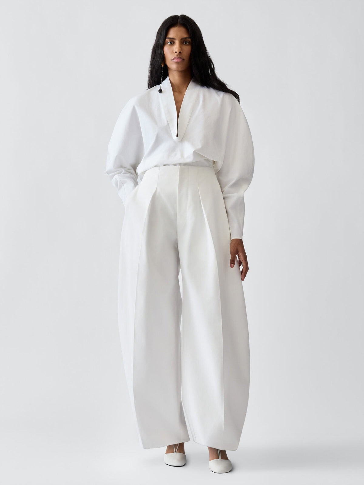 The Ovalo fluid pants