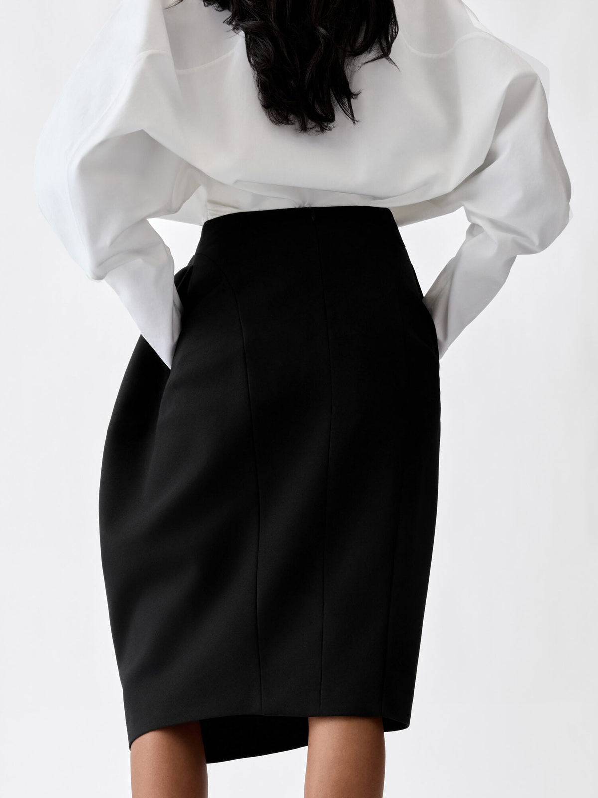 The Ovalo skirt